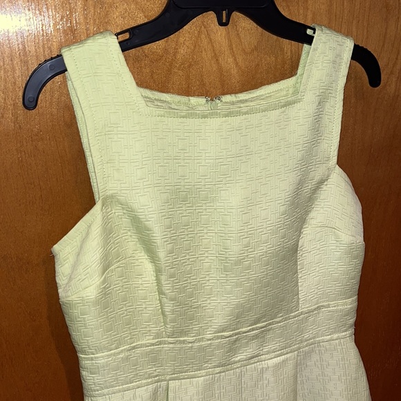 Lime green dress - Picture 4 of 10